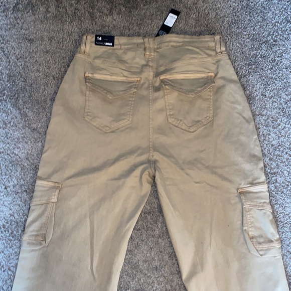 Fashion Nova Cargo Boyfriend Jeans - Picture 5 of 9